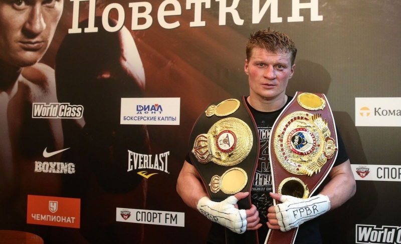 Alexander-Povetkin with his belt 