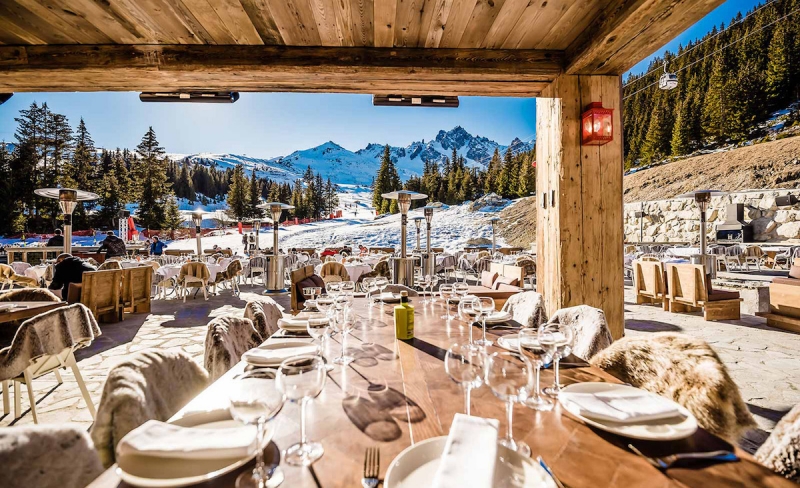 a restaurant in courchevel for lunch